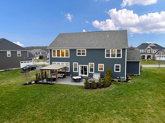 4th image of 6164 Brookview Manor Dr
