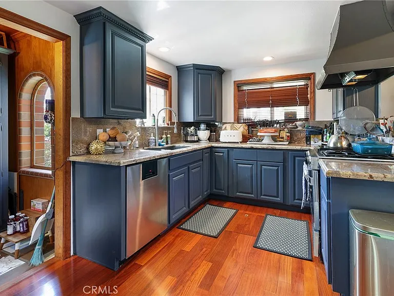 2642 Westminster Pl — Photo 12