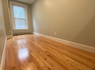 399 Marlborough St APT 3, Boston, MA 02115