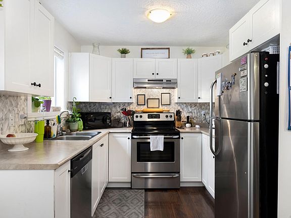 4th image of 1591 Joan Ave