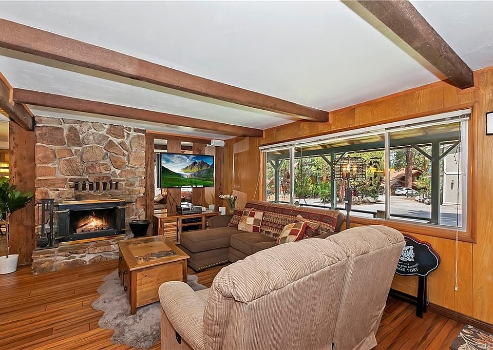 1st image of 526 Temple Ln