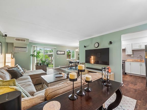 4th image of 2434 E Brandenberry Ct APT 2A