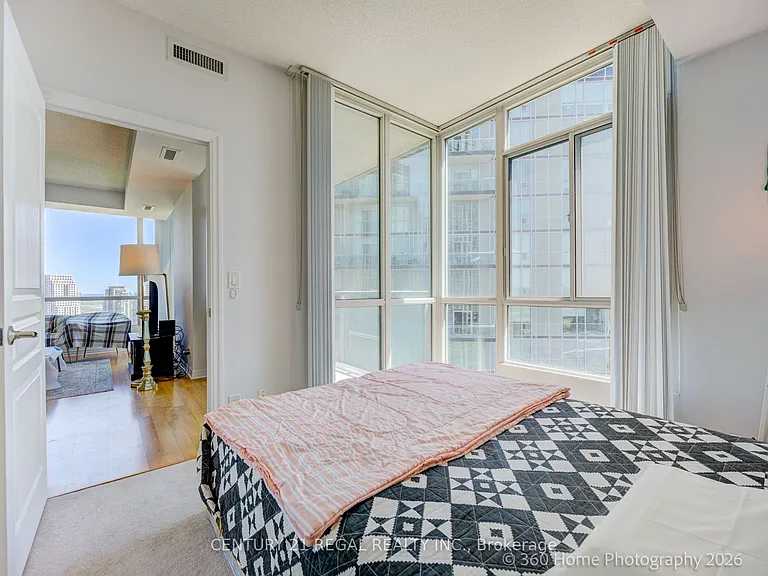 220 Burnhamthorpe Rd W #3004 — Photo 21