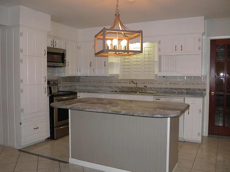 Large Kitchen