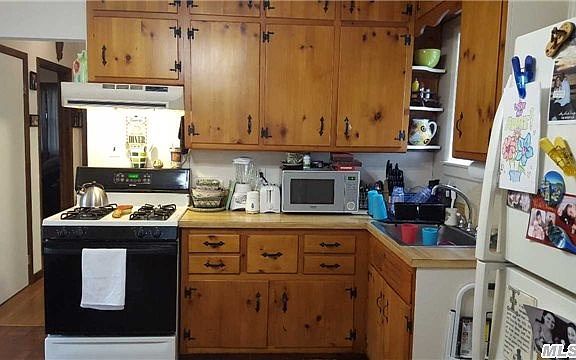 5th image of 260 Crombie St