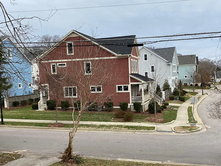 720 Sasser St — Photo 13
