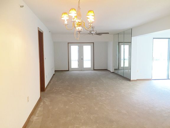 3rd image of 1162 Carmel 150 Cir