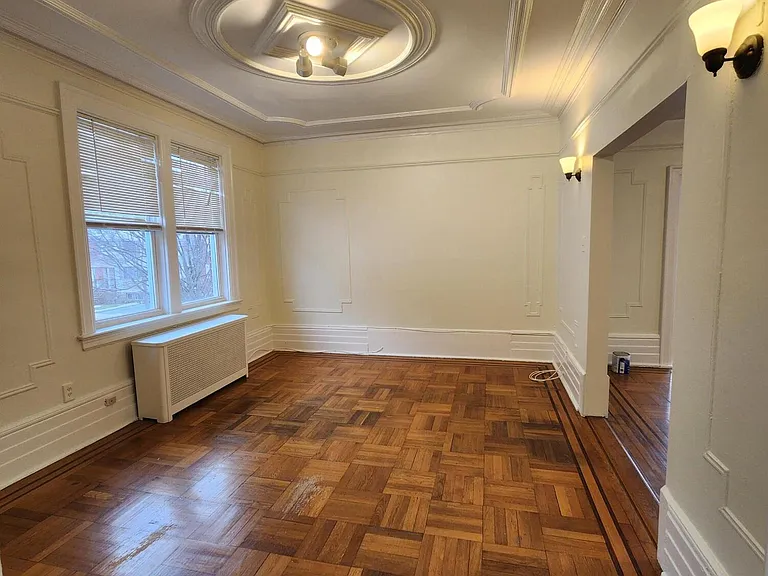 164 Cromwell Ave #2 — Photo 6