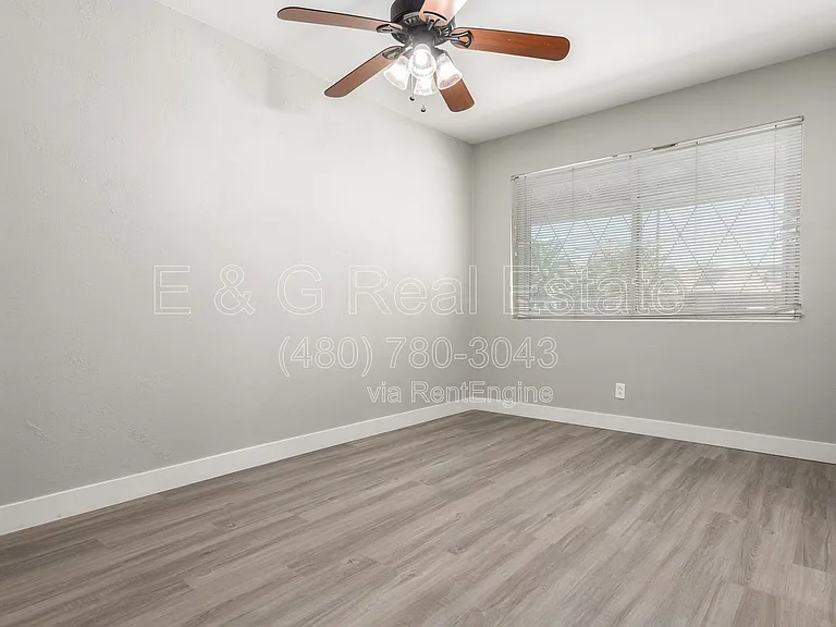 1332 N 71st St — Photo 26