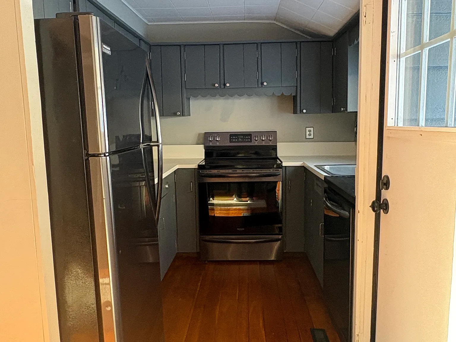 3 bed, 1500 sqft, $2,750 — Photo 4