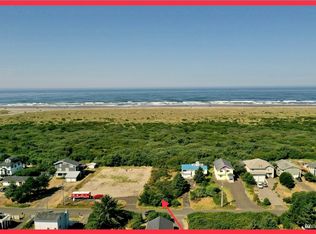 377 Sand Dune Ave SW, Ocean Shores, WA 98569