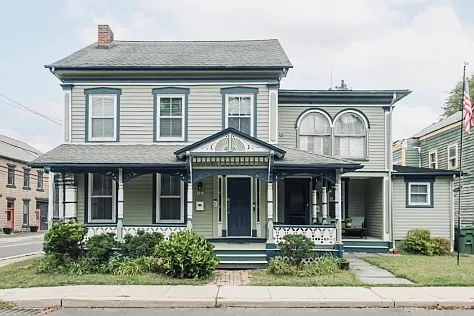 Beautiful home 1 block from Main Street Frenchtown!