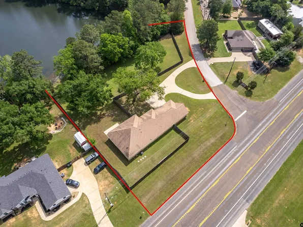 13165 Vicki Lynn Ln, Troup, TX 75789