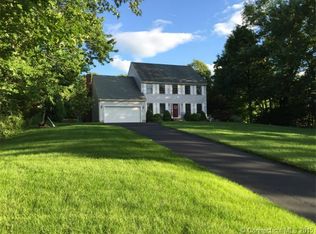 46 Bayberry Rd, Manchester, CT 06040