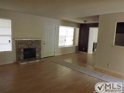 1st image of 5867 Cliffbrier Dr