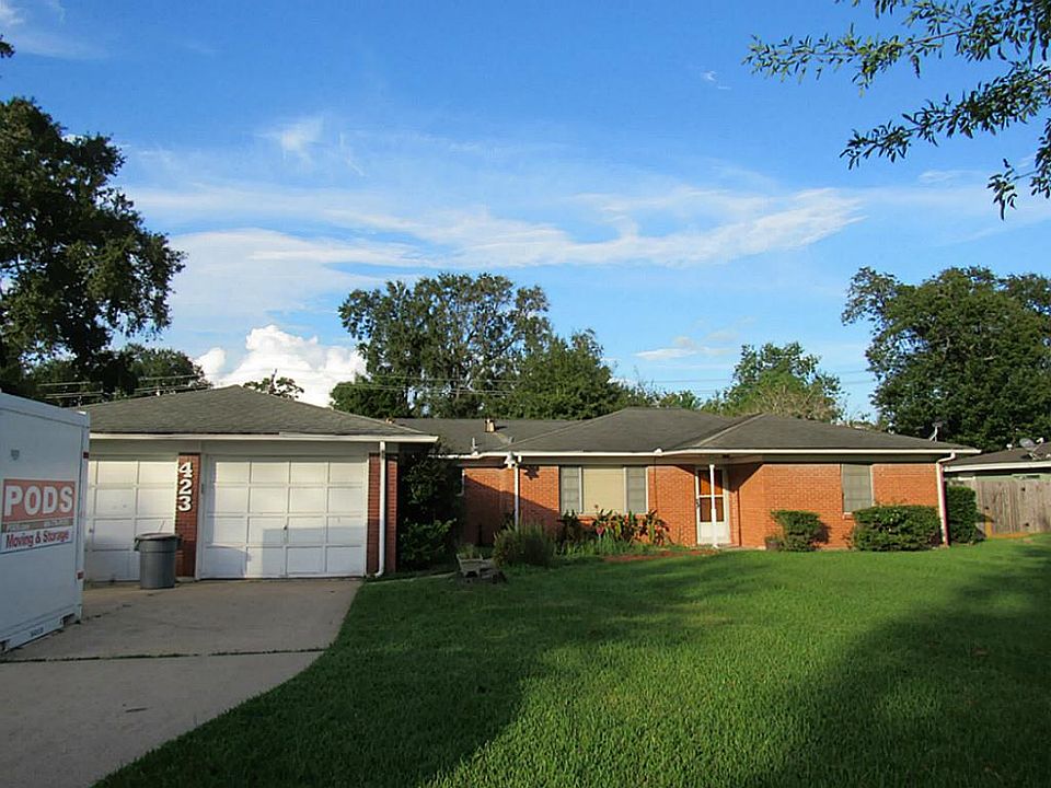 1st image of 423 Willow Ln
