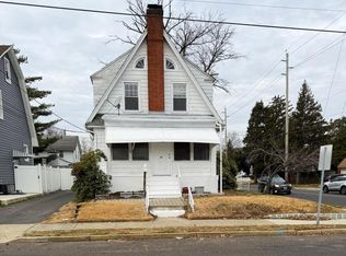 91 Irvington Pl, Hamilton, NJ 08610