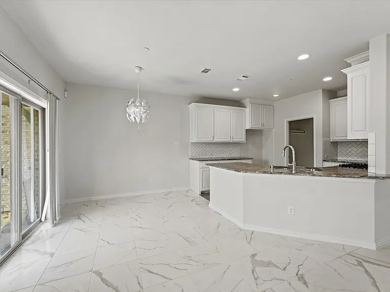 2317 Cortellia St — Photo 7