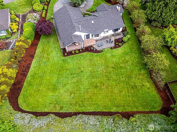 3rd image of 23625 SE 225th Street