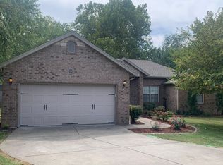 201 Avenue Ave, Sparta, MO 65753