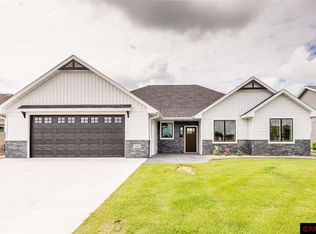 2101 Shalom Ave, Mankato, MN 56001