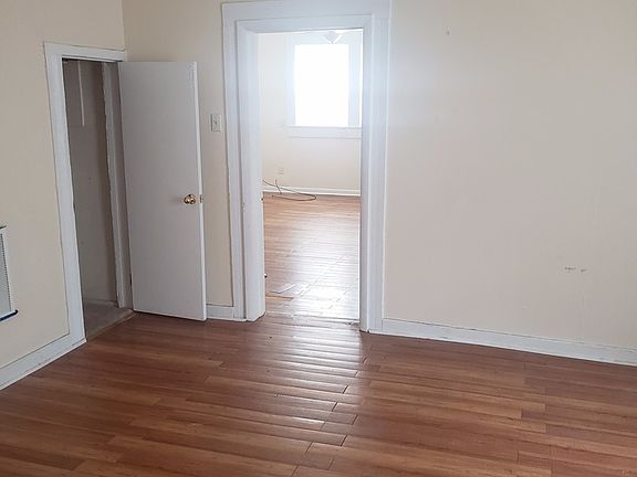2nd image of 900 Washington St NW #1B-1BA