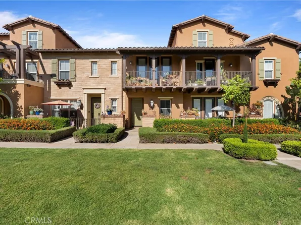 738 E Valencia St, Anaheim, CA 92805
