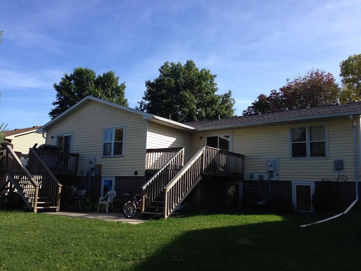 4727 Pizarro Court — Photo 1
