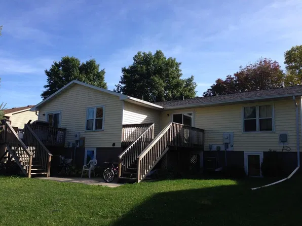 4727 Pizarro Ct #1, Cedar Falls, IA 50613