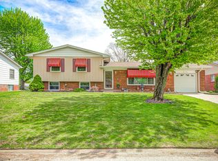902 Old Orchard Rd, Anderson, IN 46011