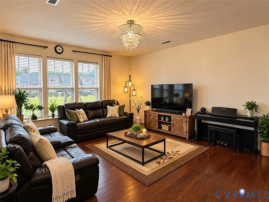 4 bed, 3.5 bath, 2439 sqft, $3,000 — Photo 4
