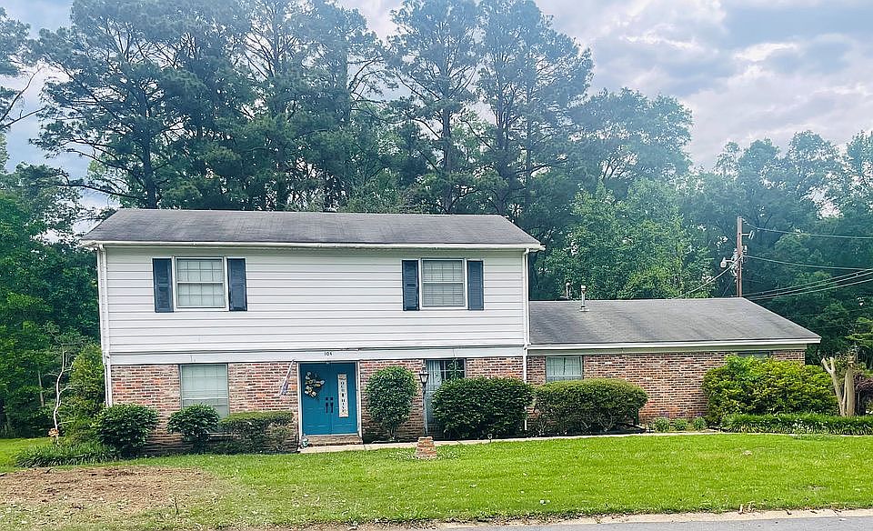 1st image of 104 Westminster Dr