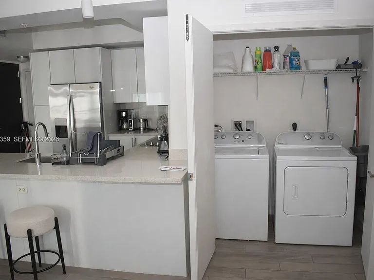 999 SW 1st Ave #2214 — Photo 9