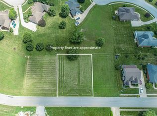530 Houston Oaks Dr, Paris, KY 40361