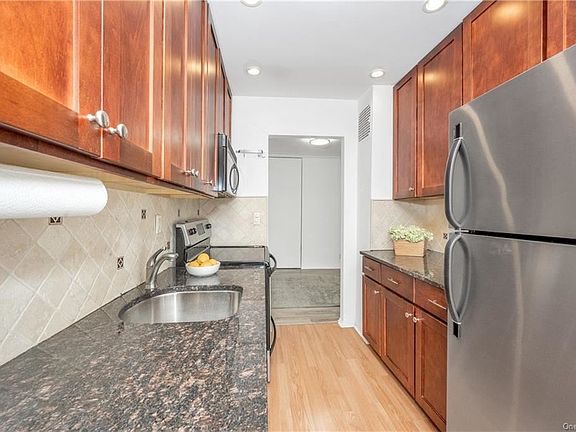 4th image of 45 E Hartsdale Ave APT 5M