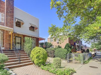 67-29 61st Drive, Middle Village, NY, 11379