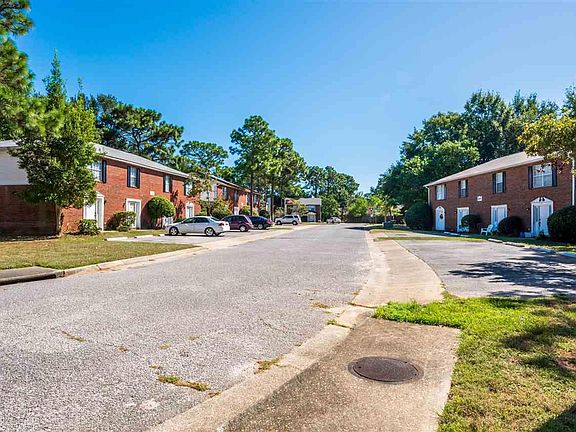 2nd image of 3041 Belle Meade Dr APT D