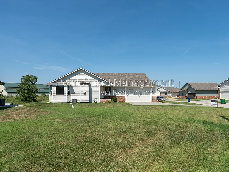 Cedar Haven — Photo 90