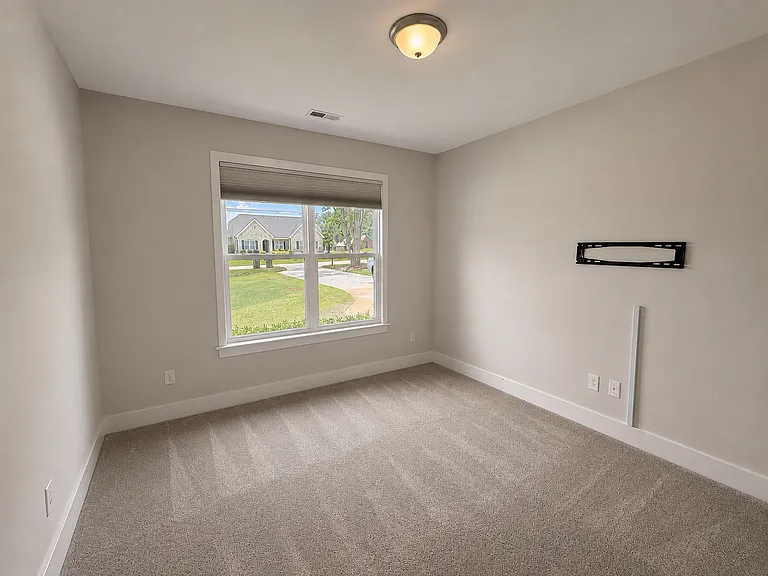 51 Wofford Rd — Photo 9