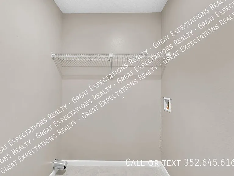 3381 NE 56th Ave — Photo 13