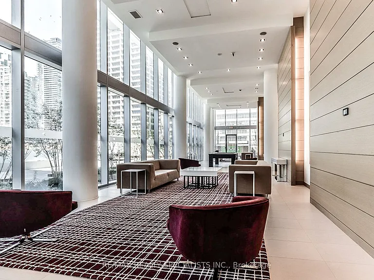 29 Queens Quay E #1118 — Photo 35