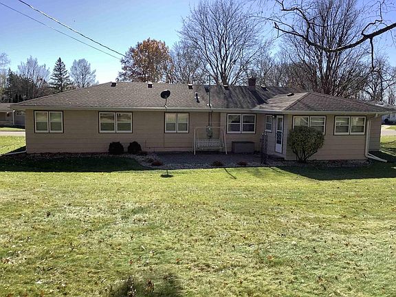 1250 Westhill Avenue, Platteville, WI 53818 | MLS #1967412 | Zillow