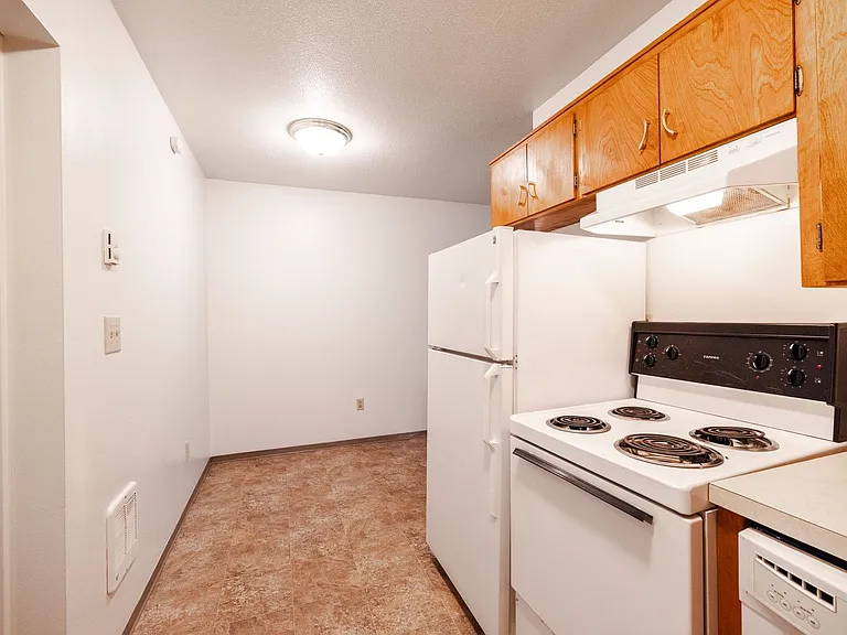 The Cardinal Apartments — Photo 3