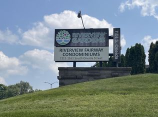 1001 S Oneida St APT 2H, Appleton, WI 54915