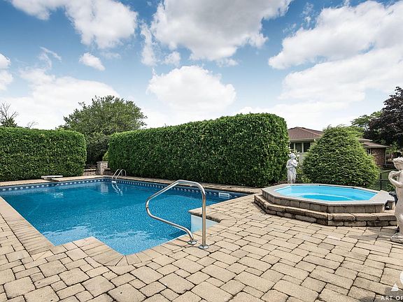 3rd image of 13541 Glen Eagle Ct