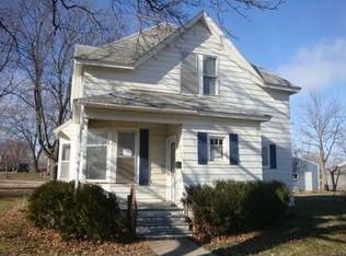 612 S Section Ave, Spring Valley, MN 55975