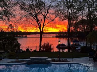 17806 John Connor Rd, Cornelius, NC 28031