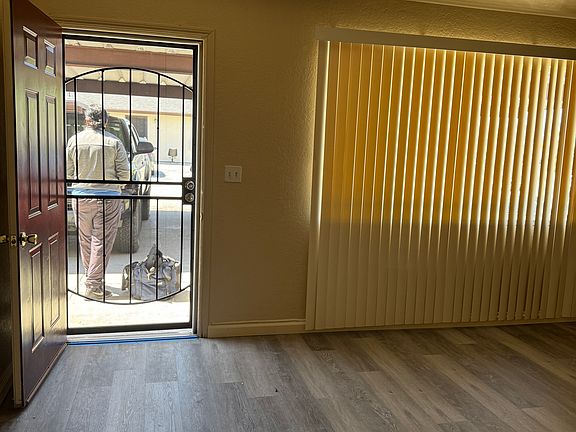 2nd image of 1090 Caputo Ct #3
