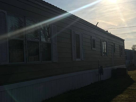 4th image of 32 Oak Dr