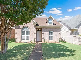 6814 Manslick Rd, Cordova, TN 38018